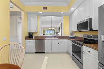 21 Harbour Isle Drive #203, Hutchinson Island, FL 34949 - Photo 16