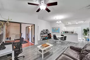 11970 NW 11th St, Pembroke Pines, FL 33026 - Photo 14