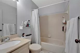 11970 NW 11th St, Pembroke Pines, FL 33026 - Photo 32