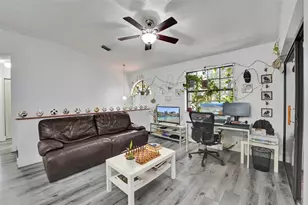 11970 NW 11th St, Pembroke Pines, FL 33026 - Photo 12