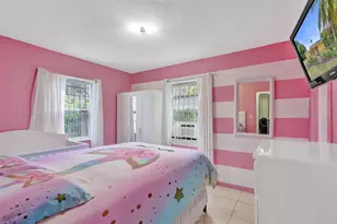 14115 NE 11th Ave, Miami, FL 33161 - Photo 16