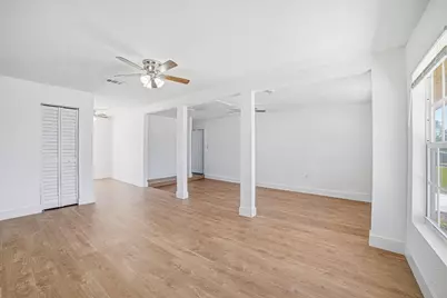 630 SW 81st Terrace, North Lauderdale, FL 33068 - Photo 4