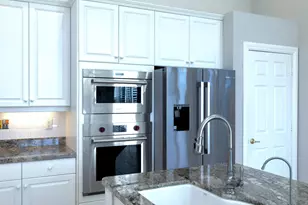 9016 Lakes Blvd, West Palm Beach, FL 33412 - Photo 8