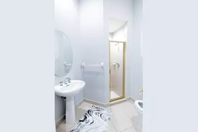 9016 Lakes Boulevard, West Palm Beach, FL 33412 - Photo 18