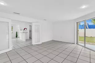 7971 NW 16th St, Hollywood, FL 33024 - Photo 12