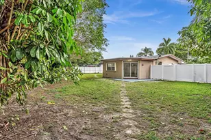 7971 NW 16th St, Hollywood, FL 33024 - Photo 20