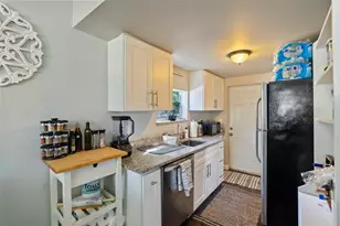 904 NE 6th St, Fort Lauderdale, FL 33301 - Photo 8