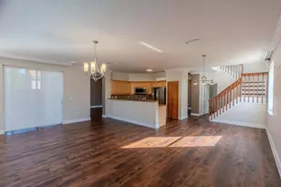 19431 SW 2nd St, Pembroke Pines, FL 33029 - Photo 8