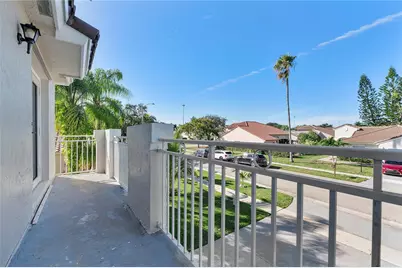 131 NW 187th Avenue, Pembroke Pines, FL 33029 - Photo 36