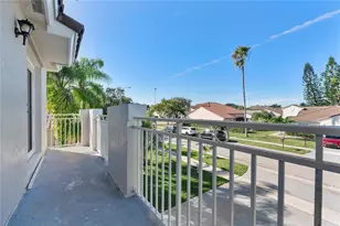 131 NW 187th Ave, Pembroke Pines, FL 33029 - Photo 36