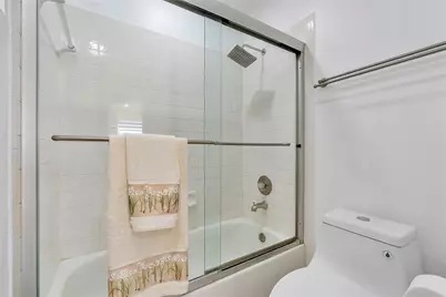 131 NW 187th Avenue, Pembroke Pines, FL 33029 - Photo 38
