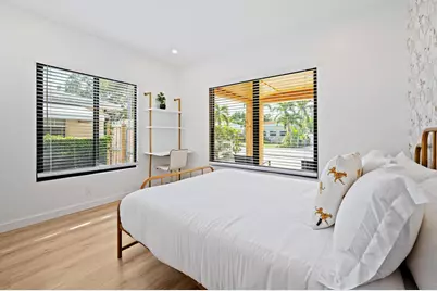 648 NE 16th Terrace, Fort Lauderdale, FL 33304 - Photo 14