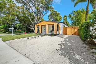 648 NE 16th Terrace, Fort Lauderdale, FL 33304 - Photo 2