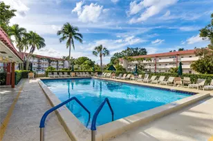 381 S Hollybrook Dr, Pembroke Pines, FL 33025 - Photo 22