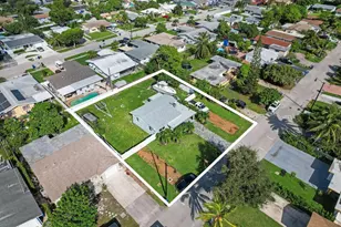 3761 NE 14th Ave, Pompano Beach, FL 33064 - Photo 2