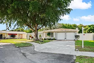 481 NW 45th Terrace, Plantation, FL 33317 - Photo 2
