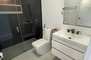 641 SW 35th Ave, Miami, FL 33135 - Photo 14