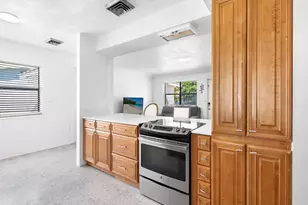 413 NE 25th Ave, Pompano Beach, FL 33062 - Photo 4