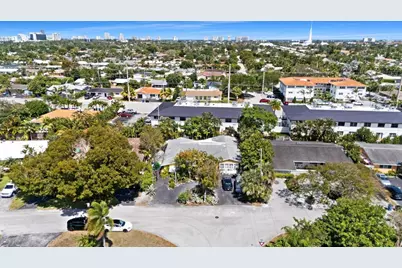 5660 NE 17th Terrace, Fort Lauderdale, FL 33334 - Photo 2
