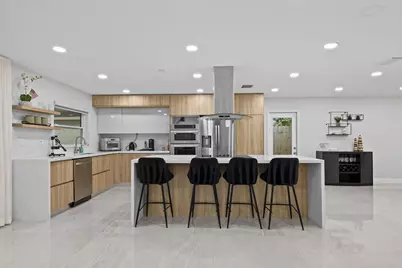 136 Greens Road, Hollywood, FL 33021 - Photo 12