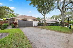 136 Greens Rd, Hollywood, FL 33021 - Photo 32