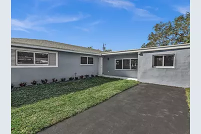 17800 NW 11th Avenue, Miami Gardens, FL 33169 - Photo 2