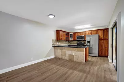 4872 NW 95th Avenue, Sunrise, FL 33351 - Photo 8