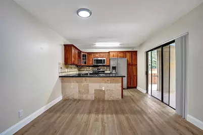 4872 NW 95th Avenue, Sunrise, FL 33351 - Photo 8