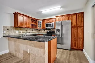 4872 NW 95th Ave, Sunrise, FL 33351 - Photo 2