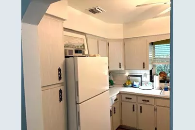 22 SW 6th Street, Dania Beach, FL 33004 - Photo 8