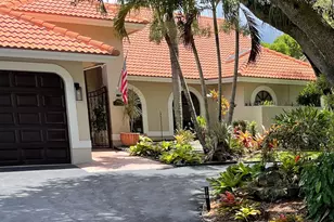 8472 NW 52nd Pl, Pompano Beach, FL 33067 - Photo 2