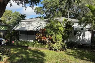 44 SW 5th St, Dania Beach, FL 33004 - Photo 4