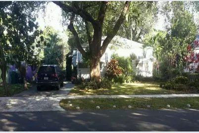 44 SW 5th Street, Dania Beach, FL 33004 - Photo 2