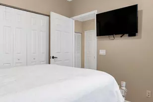 2857 Kinsington Cir, Fort Lauderdale, FL 33332 - Photo 42