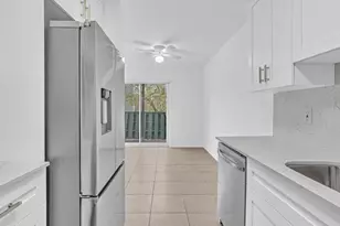 8911 NW 28th Dr, Coral Springs, FL 33065 - Photo 24