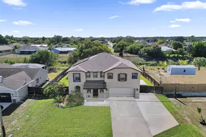 864 SW Java Avenue, Port Saint Lucie, FL 34953 - Photo 2