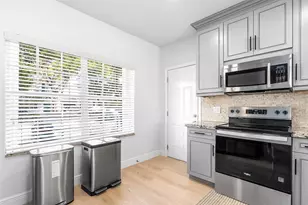 9500 Stanley Ln, Tamarac, FL 33321 - Photo 6