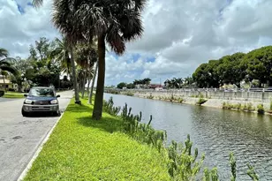 230 SW 1st St, Pompano Beach, FL 33060 - Photo 4