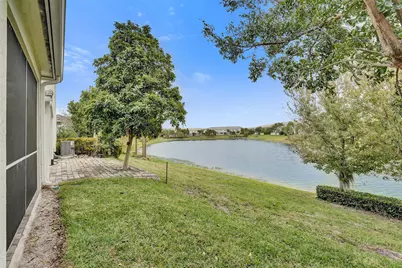 5068 Greenway Drive, Hollywood, FL 33021 - Photo 32