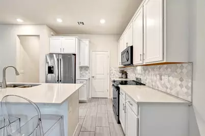 5068 Greenway Drive, Hollywood, FL 33021 - Photo 8