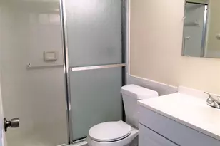 551 SW 135th Ave, Pembroke Pines, FL 33027 - Photo 16