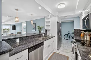 95 N Birch Rd, Fort Lauderdale, FL 33304 - Photo 12