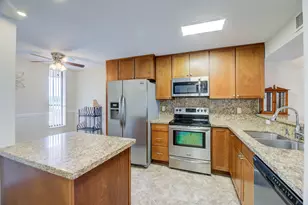 5926 Coral Lake Dr, Margate, FL 33063 - Photo 14