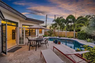 1722 NE 27th Dr, Wilton Manors, FL 33334 - Photo 18