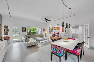 1722 NE 27th Dr, Wilton Manors, FL 33334 - Photo 10