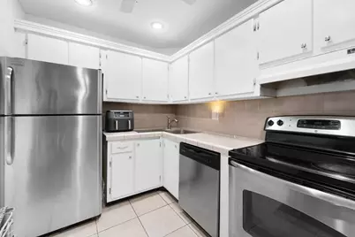 12 NE 19th Court #219A, Fort Lauderdale, FL 33305 - Photo 6