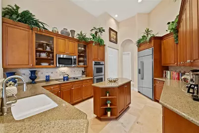 7276 NW 127th Way, Parkland, FL 33076 - Photo 14