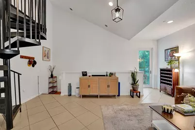 2977 St John Drive #2977, Hollywood, FL 33024 - Photo 12