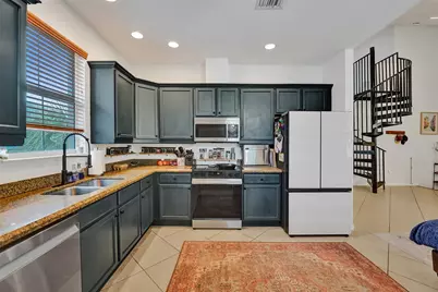 2977 St John Drive #2977, Hollywood, FL 33024 - Photo 26