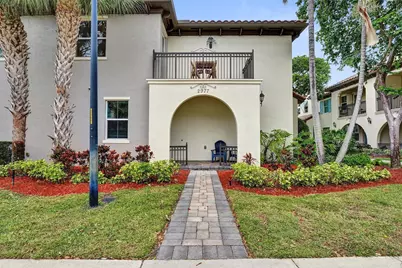 2977 St John Drive #2977, Hollywood, FL 33024 - Photo 2